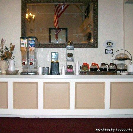 A1 Kansas Hotel *